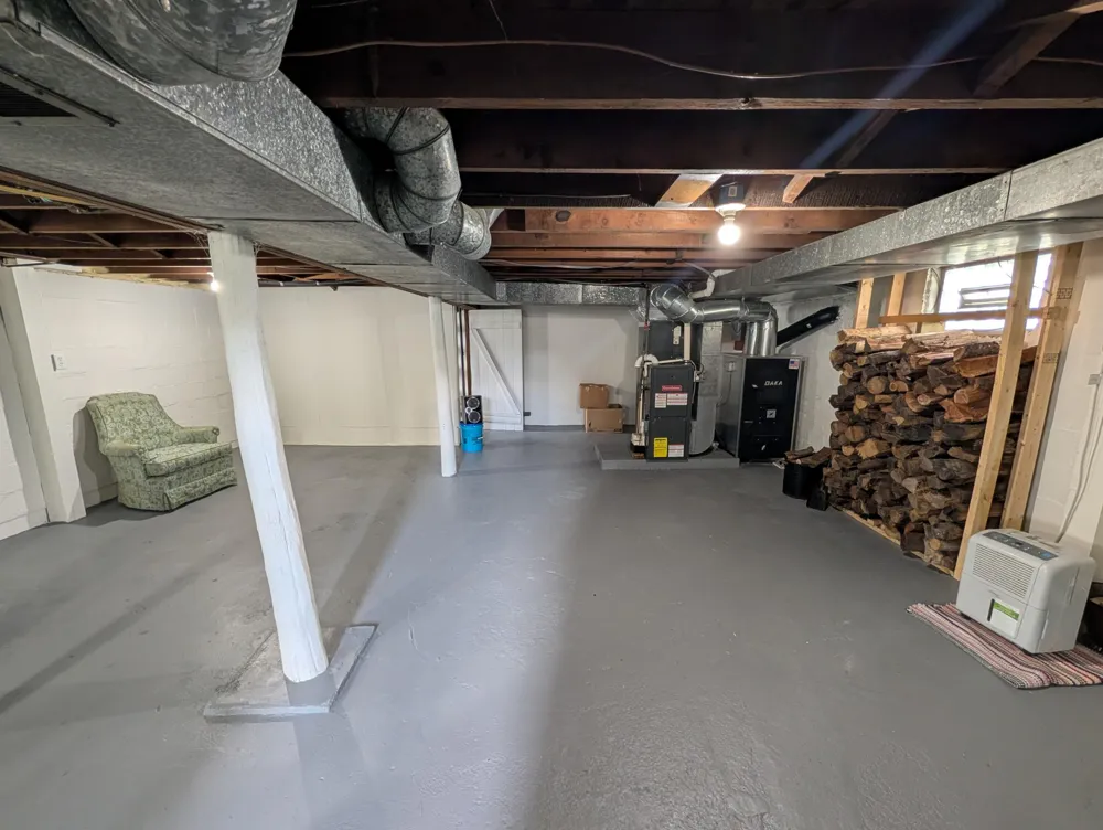 627 W Monroe Street Jackson, MI 49202