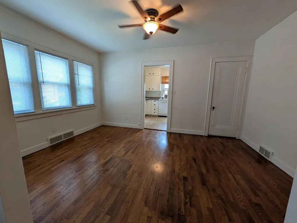 627 W Monroe Street Jackson, MI 49202