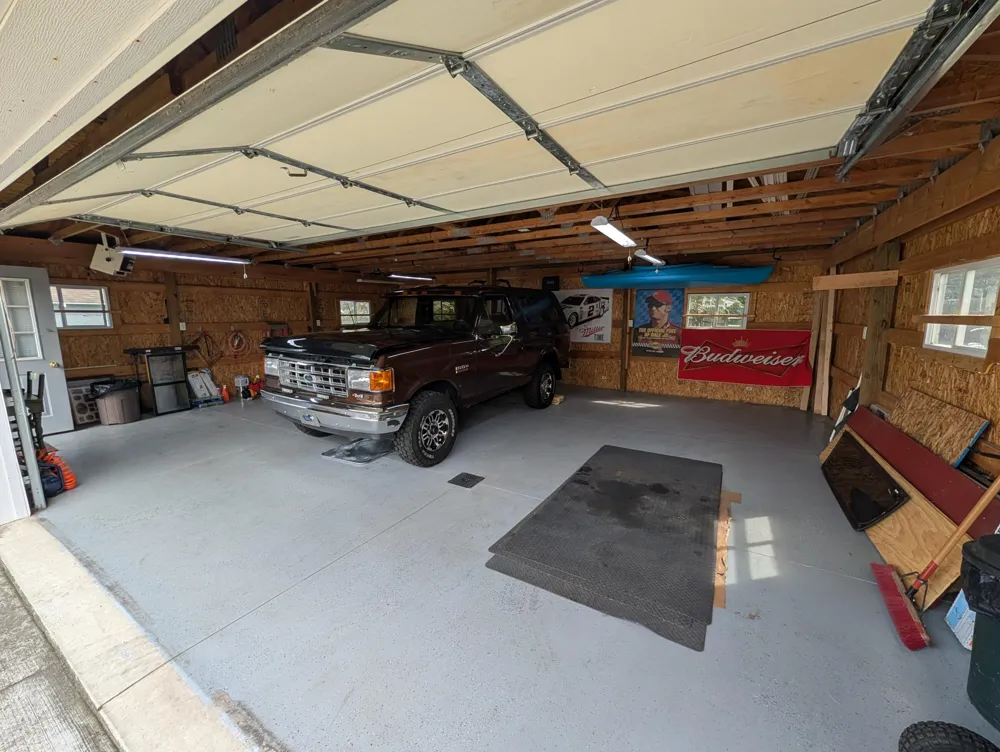 627 W Monroe Street Jackson, MI 49202