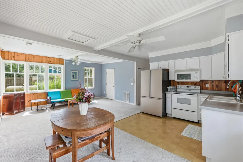83 Pershing Avenue South Haven, MI 49090