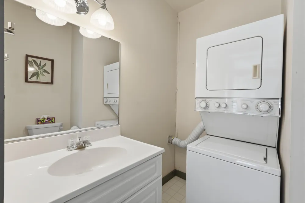 83 Pershing Avenue South Haven, MI 49090