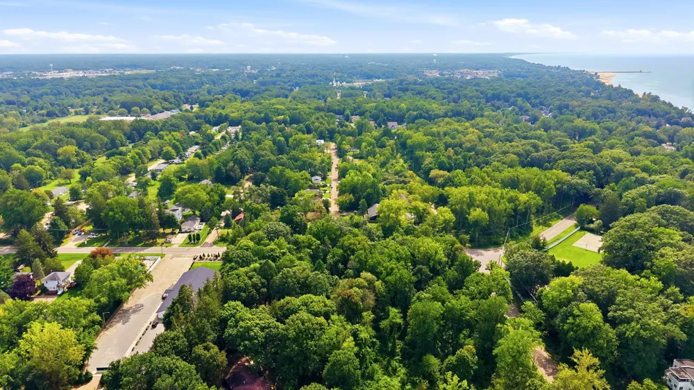 83 Pershing Avenue South Haven, MI 49090