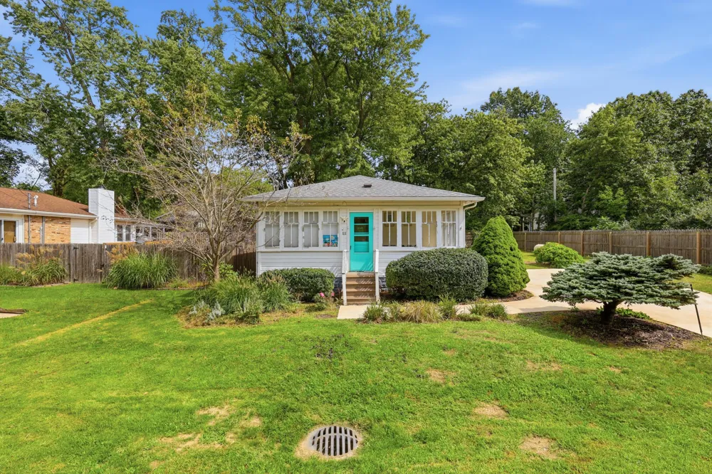 83 Pershing Avenue South Haven, MI 49090
