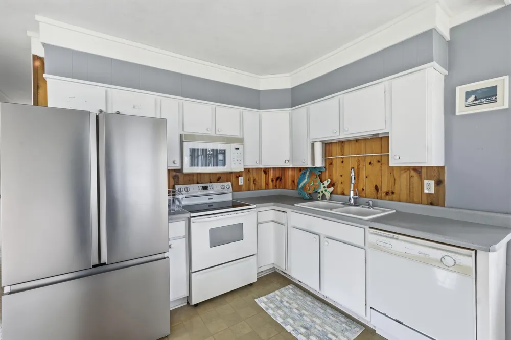 83 Pershing Avenue South Haven, MI 49090