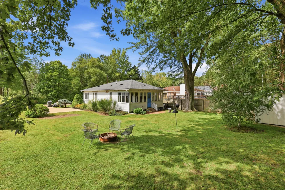 83 Pershing Avenue South Haven, MI 49090