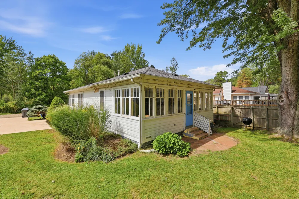 83 Pershing Avenue South Haven, MI 49090