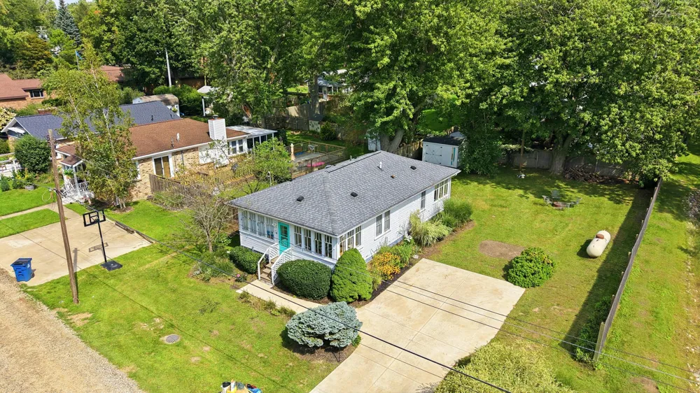 83 Pershing Avenue South Haven, MI 49090