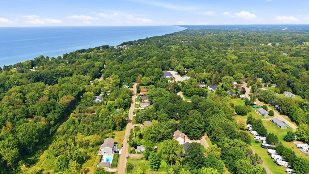 83 Pershing Avenue South Haven, MI 49090