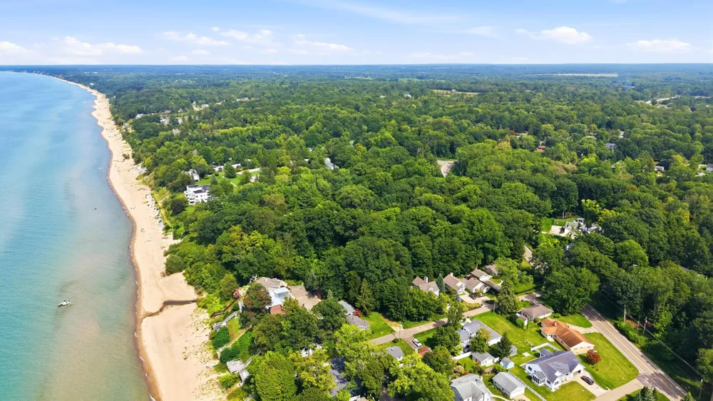 83 Pershing Avenue South Haven, MI 49090