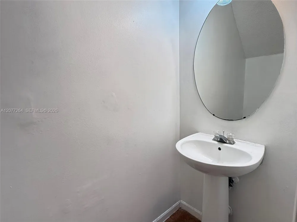 3334 Concert Ln #123 Margate, FL 33063
