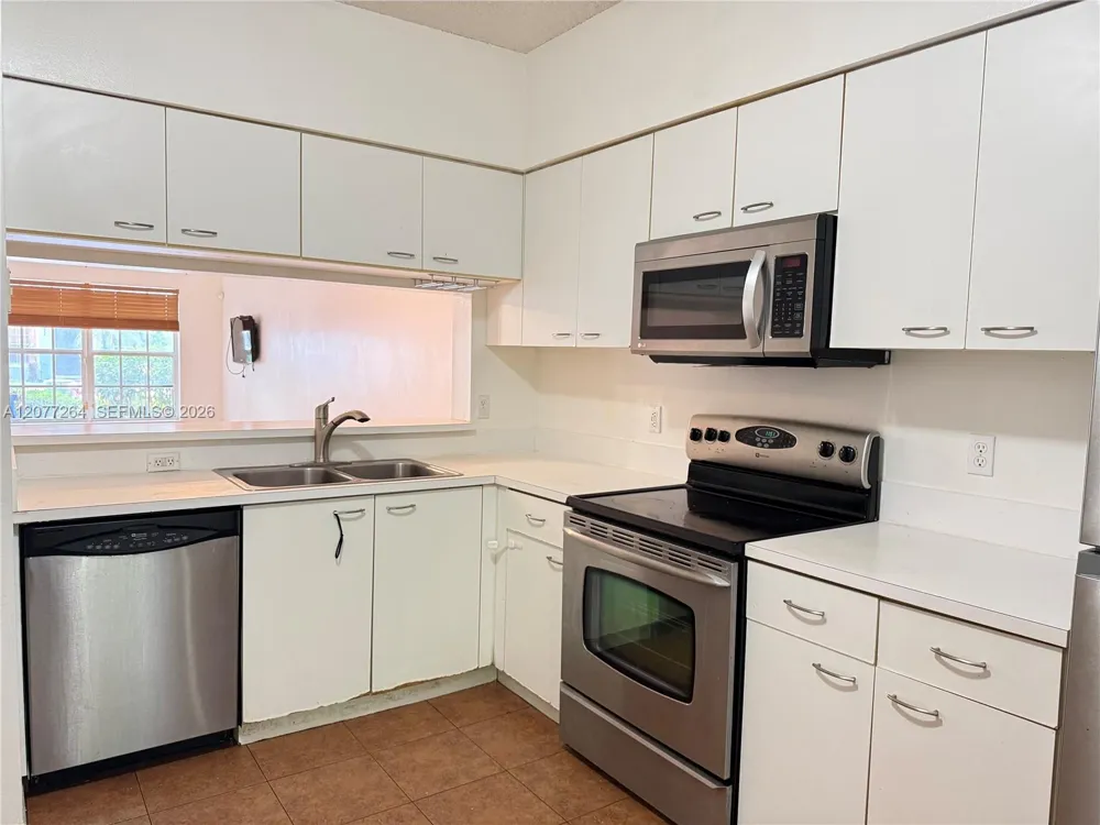 3334 Concert Ln #123 Margate, FL 33063