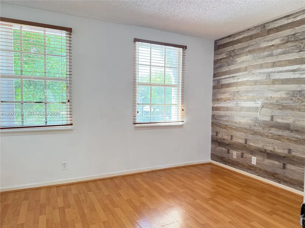 3334 Concert Ln #123 Margate, FL 33063