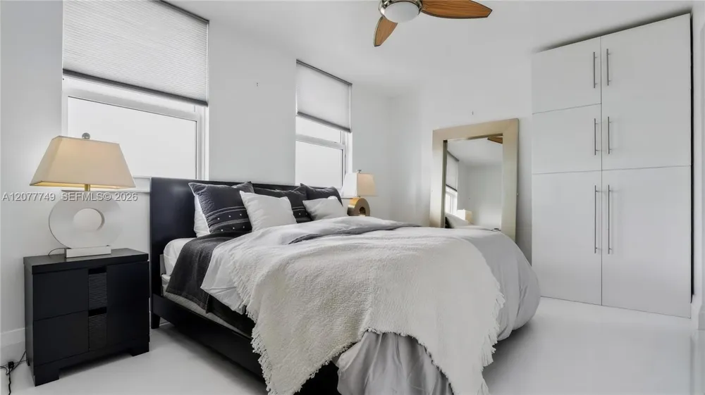 1200 Brickell Bay Dr #4324 Miami, FL 33131