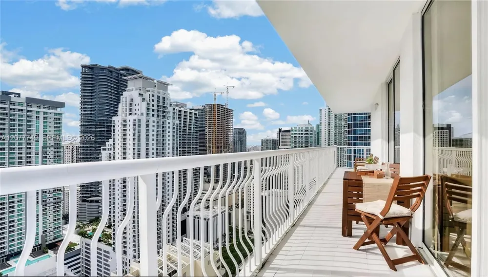 1200 Brickell Bay Dr #4324 Miami, FL 33131