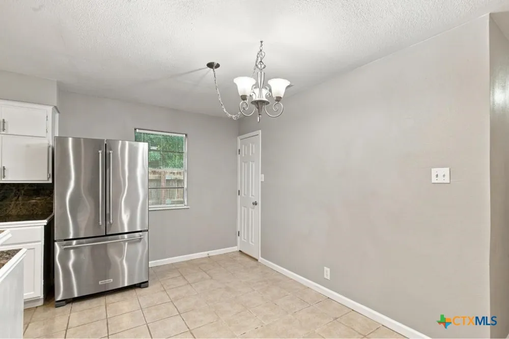 3003 Gayle Street Victoria, TX 77901