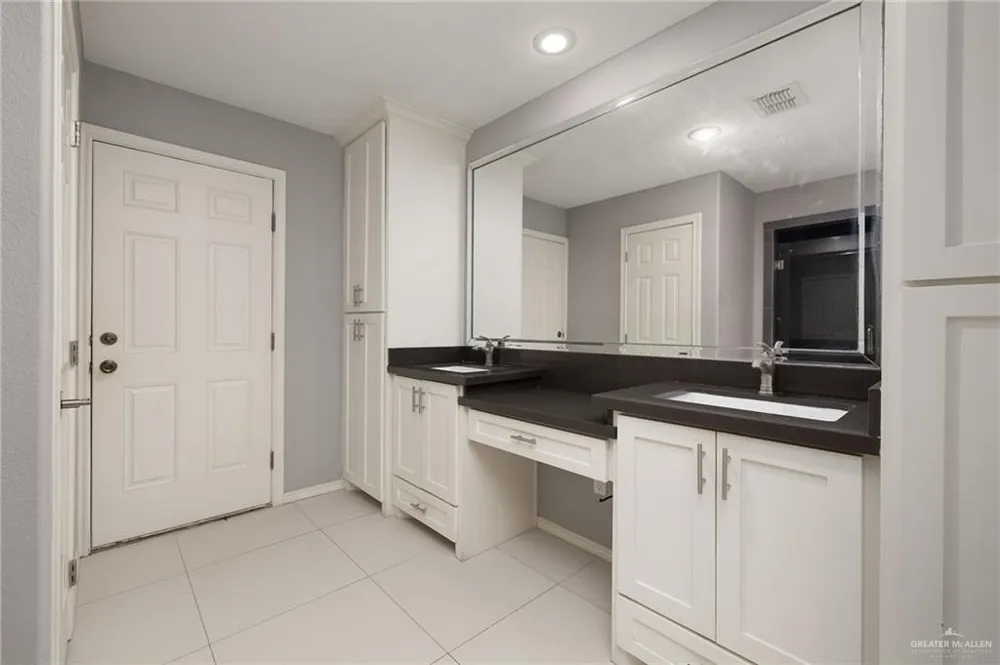 2114 Anacua Circle Edinburg, TX 78539