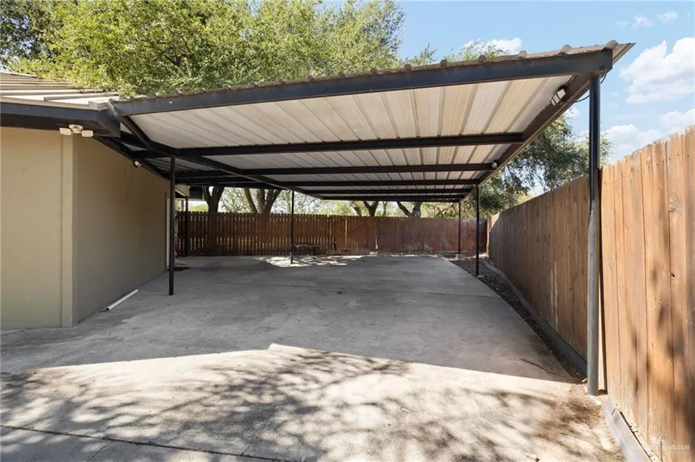 2114 Anacua Circle Edinburg, TX 78539