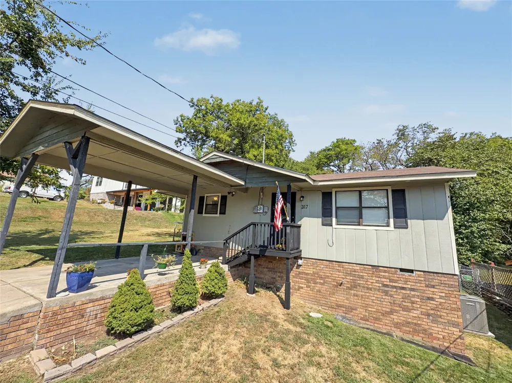 317 E South Street Tahlequah, OK 74464