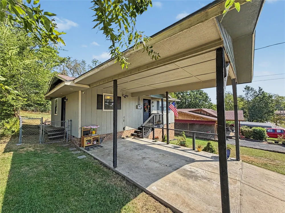 317 E South Street Tahlequah, OK 74464