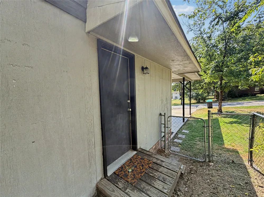 317 E South Street Tahlequah, OK 74464