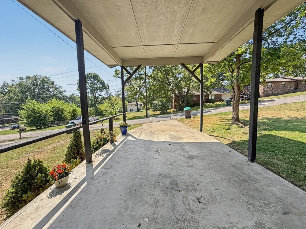 317 E South Street Tahlequah, OK 74464