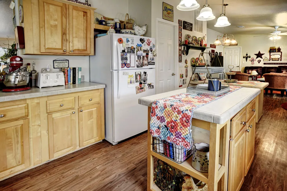 123 Split Oak Road Smithville, TX 78957