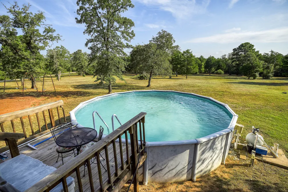 123 Split Oak Road Smithville, TX 78957