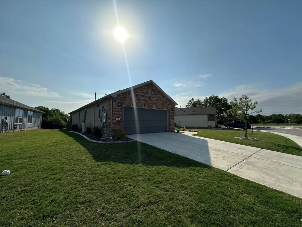 219 Coachsmith Street Georgetown, TX 78633