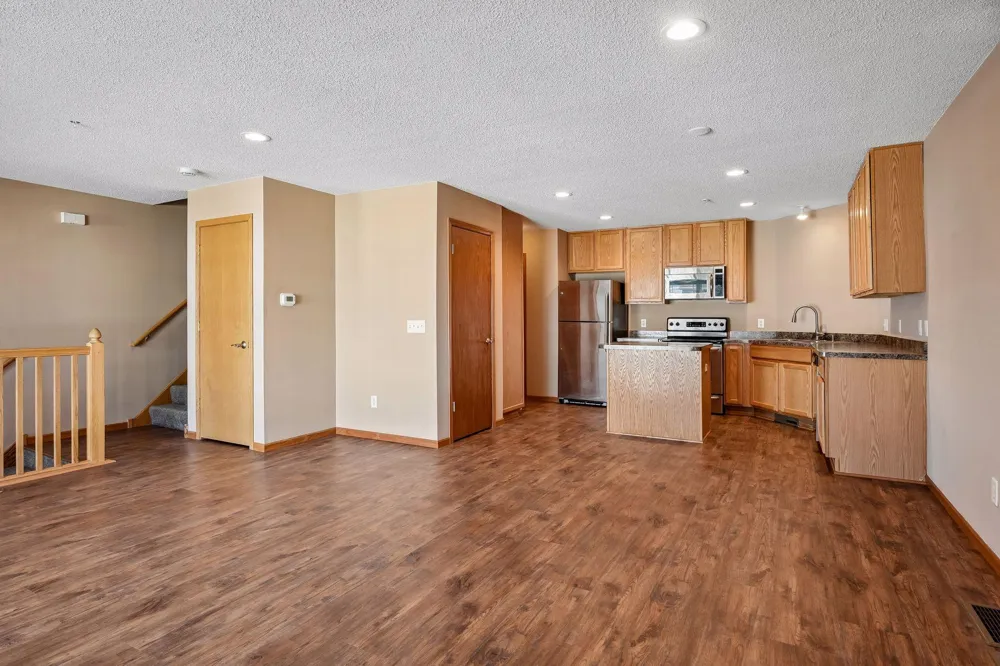 17628 69th Place Maple Grove, MN 55311