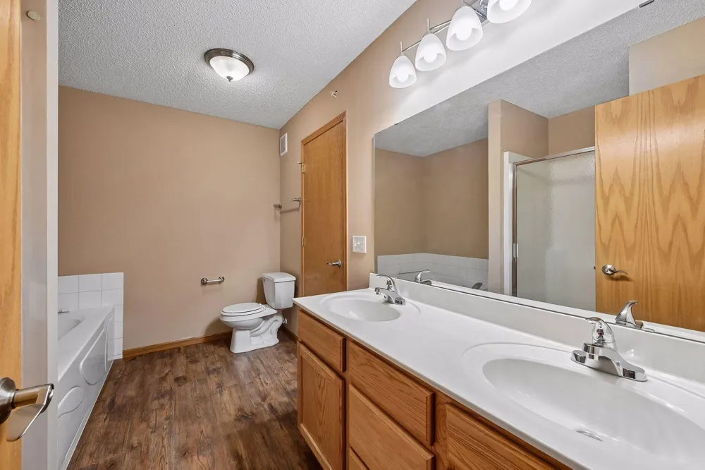 17628 69th Place Maple Grove, MN 55311