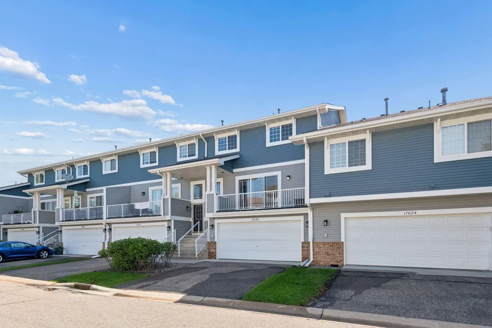 17628 69th Place Maple Grove, MN 55311