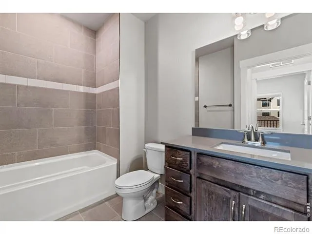 265 High Point Drive #205 Longmont, CO 80504
