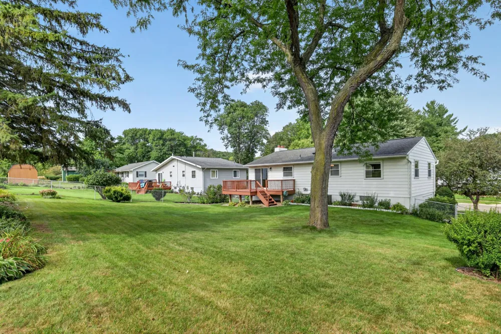 2332 4th Avenue NW Rochester, MN 55901
