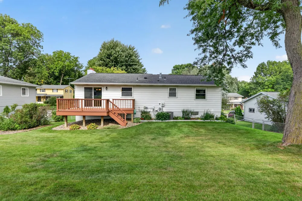2332 4th Avenue NW Rochester, MN 55901