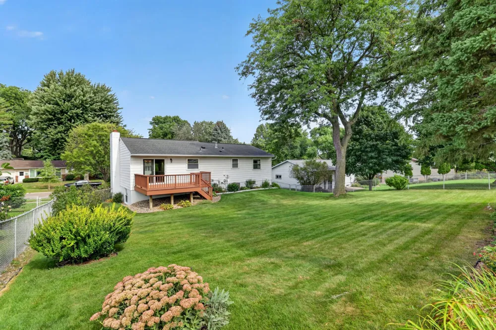 2332 4th Avenue NW Rochester, MN 55901