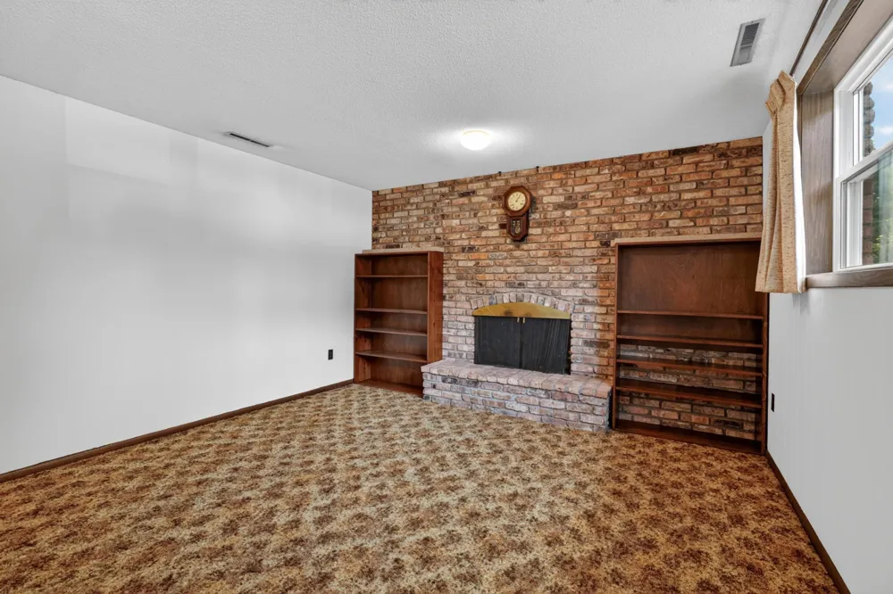 2332 4th Avenue NW Rochester, MN 55901