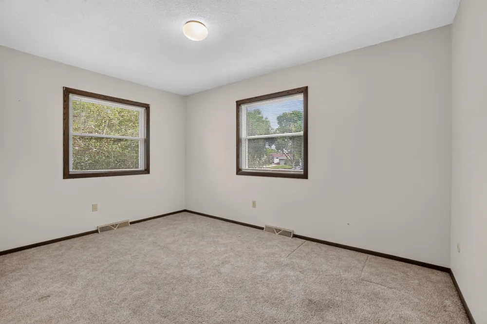 2332 4th Avenue NW Rochester, MN 55901