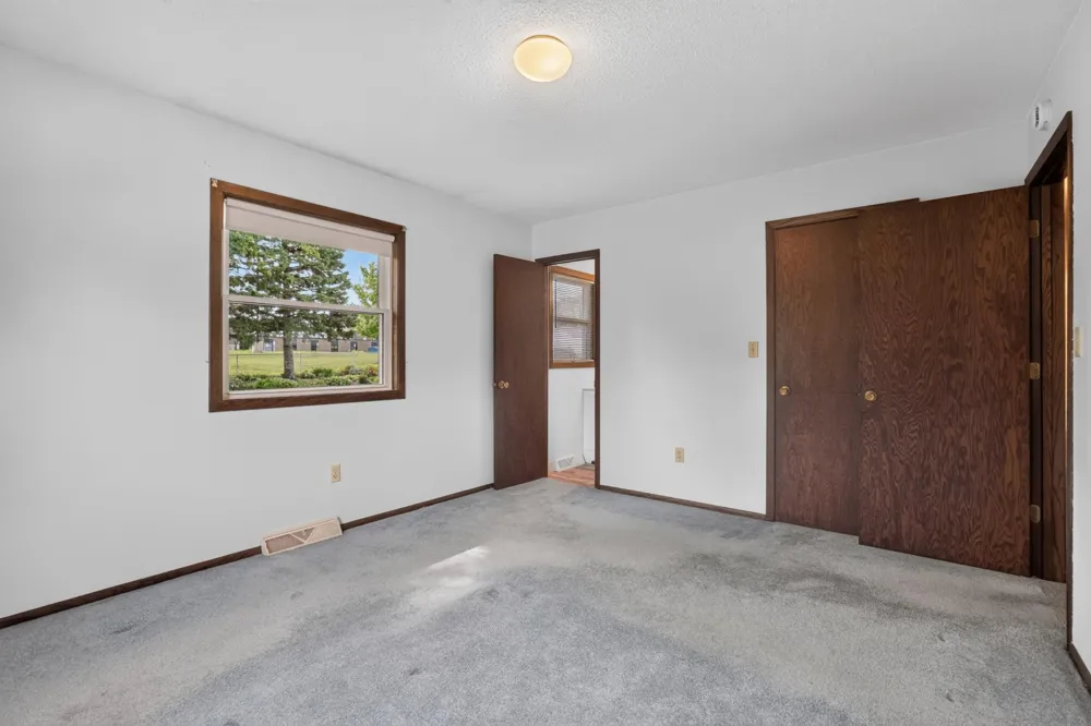 2332 4th Avenue NW Rochester, MN 55901