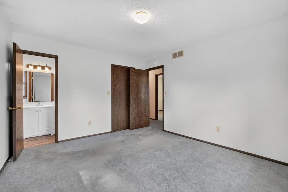 2332 4th Avenue NW Rochester, MN 55901