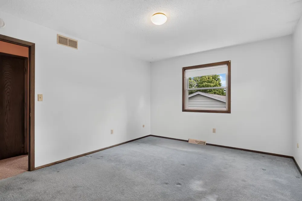 2332 4th Avenue NW Rochester, MN 55901