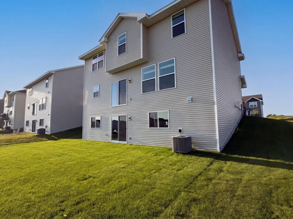 1750 Upper 141st Street E Rosemount, MN 55068