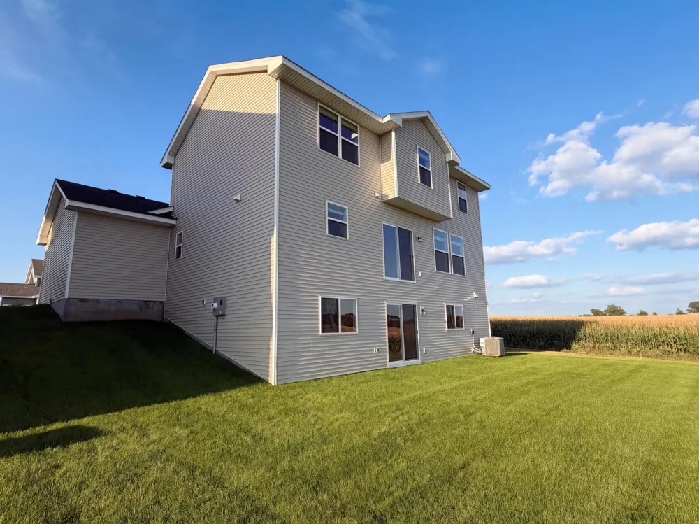 1750 Upper 141st Street E Rosemount, MN 55068