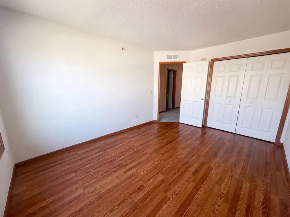 7231 Jewel Lane #702 Maple Grove, MN 55311