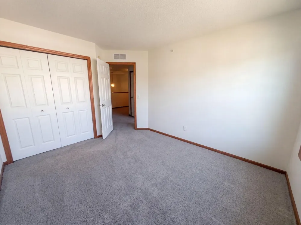 7231 Jewel Lane #702 Maple Grove, MN 55311