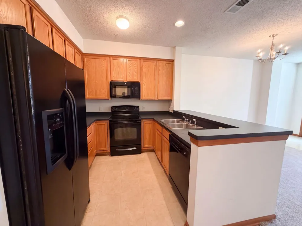 7231 Jewel Lane #702 Maple Grove, MN 55311