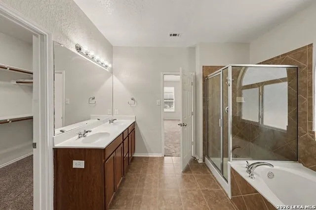 180 REEVES GDN San Antonio, TX 78253