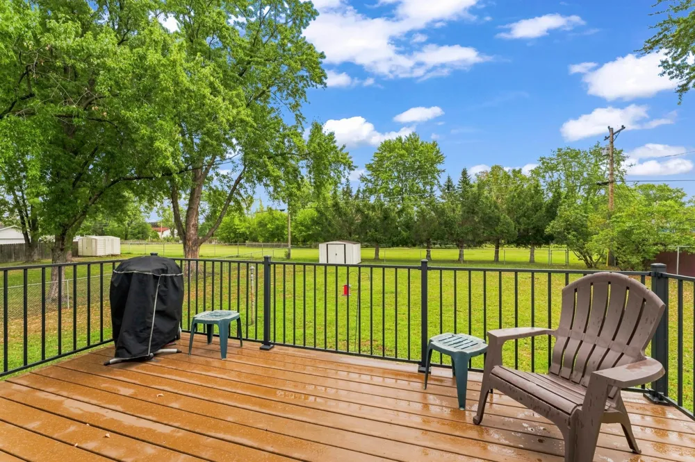 829 Oriole Drive Apple Valley, MN 55124