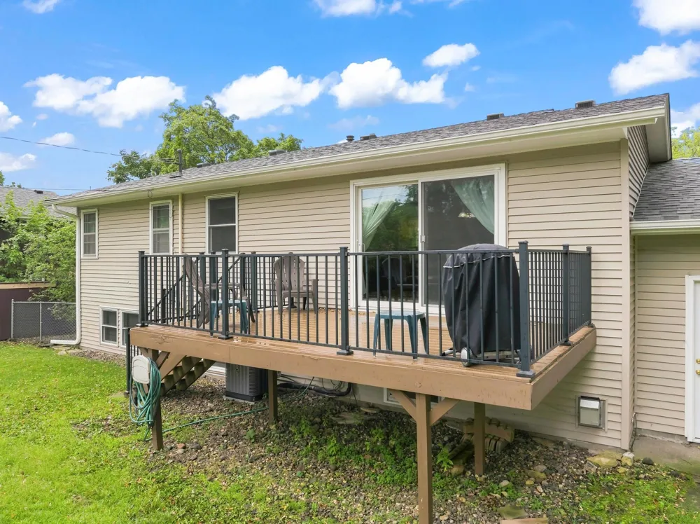 829 Oriole Drive Apple Valley, MN 55124
