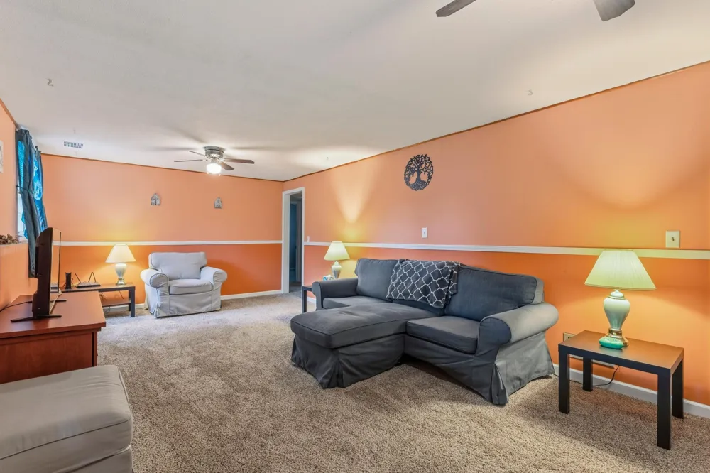829 Oriole Drive Apple Valley, MN 55124