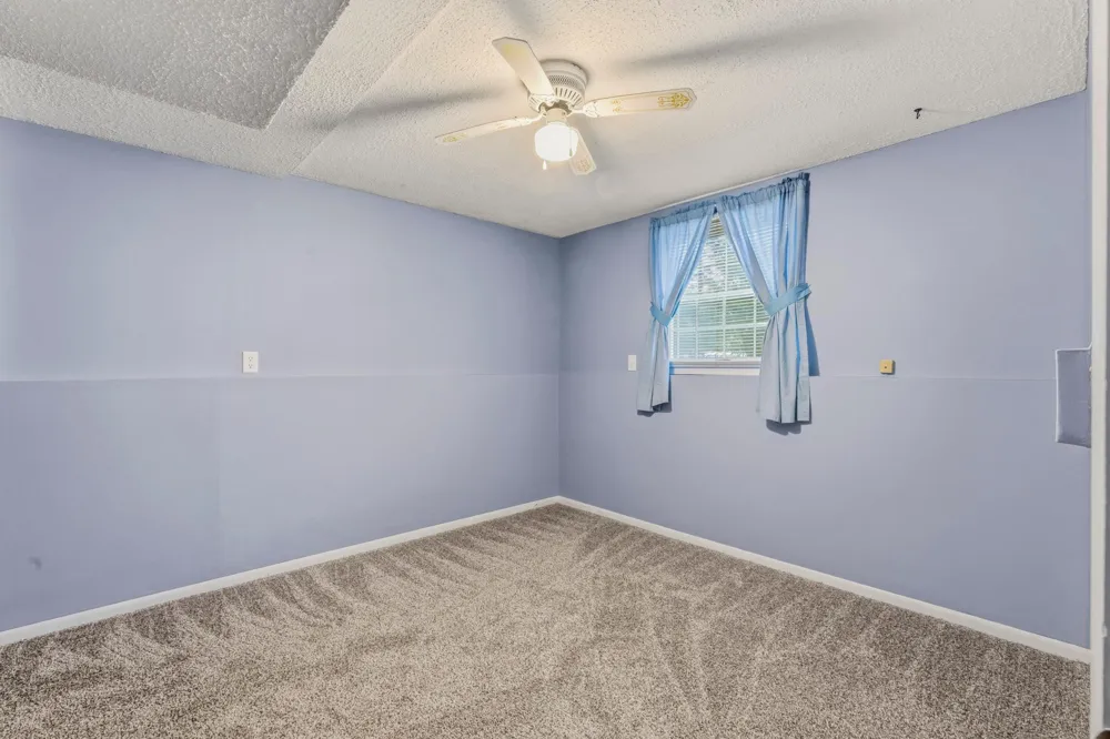 829 Oriole Drive Apple Valley, MN 55124